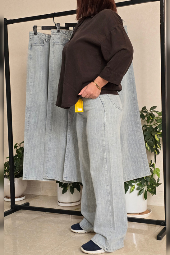 شلوار جین نیم بگ آبی یخی دیپلمات جنیکا