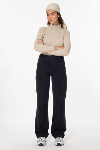 شلوار سیلک راسته لاین کمر ساده گرم 3 قد 105 سرمه ای